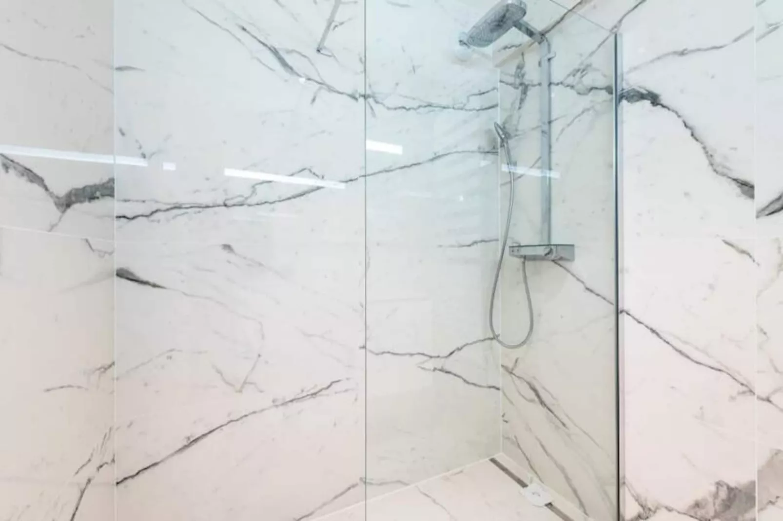 Résidence Spacieux 3p En R&eacute;sidence Avec Piscine-Niet-getagd