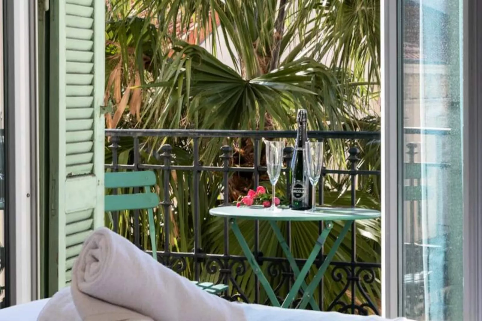 Résidence 3p Avec Balcons, 3min Du Palais Des Congr&egrave;s-Niet-getagd