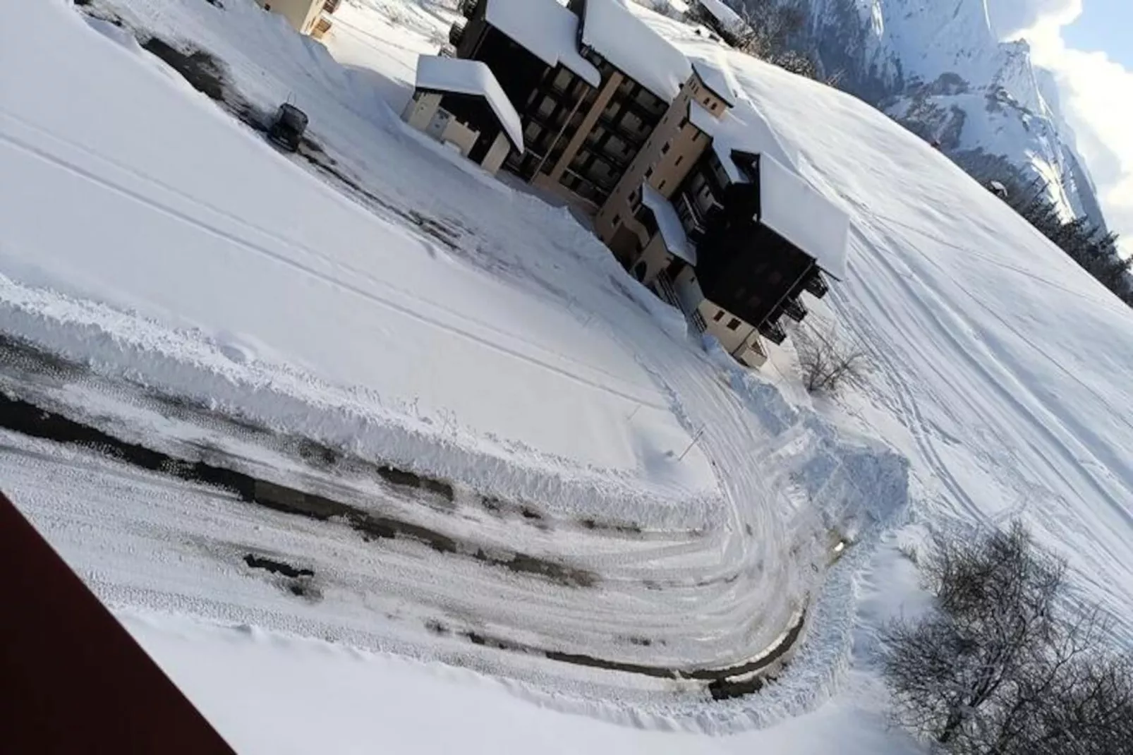 Slow Chalet Montblanc Soleil Sur Les Pistes Ascenseur Balcon, Vue, Parking-Niet-getagd