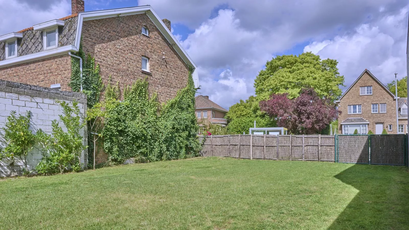 Maison Oscar-Tuinen zomer