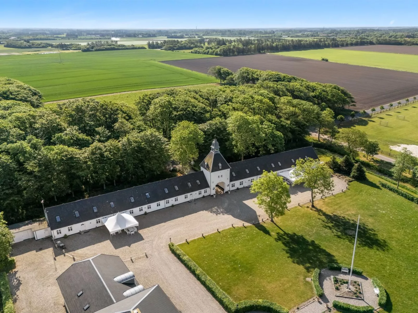 "Edine" - 4.5km from the sea-Buiten