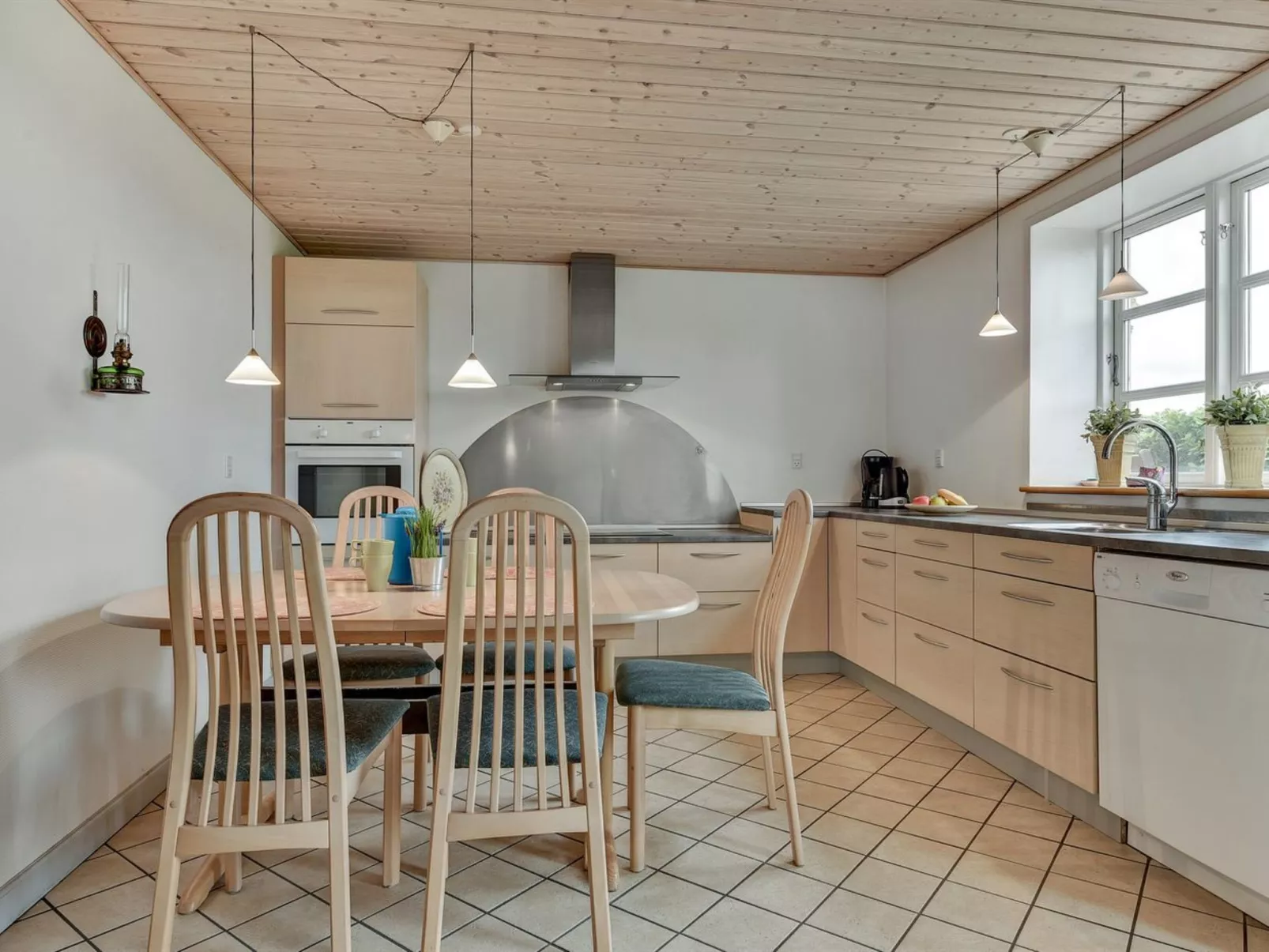 "Joran" - 120m from the sea-Binnen