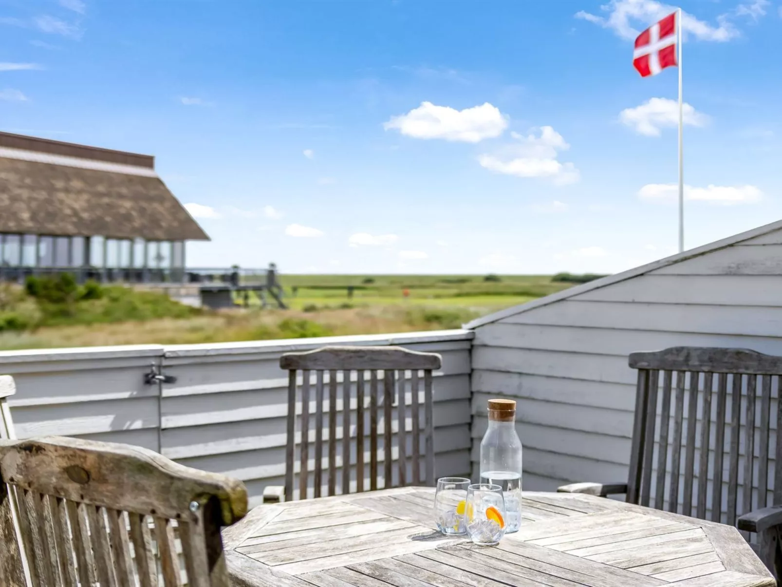 "Nils" - 2.3km from the sea - Buiten