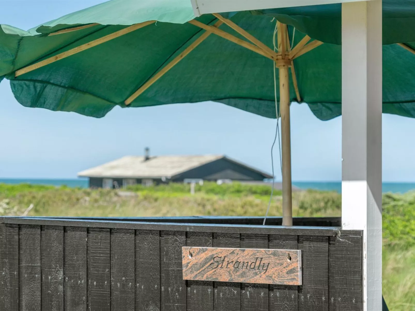 "Hubert" - 150m from the sea-Buiten