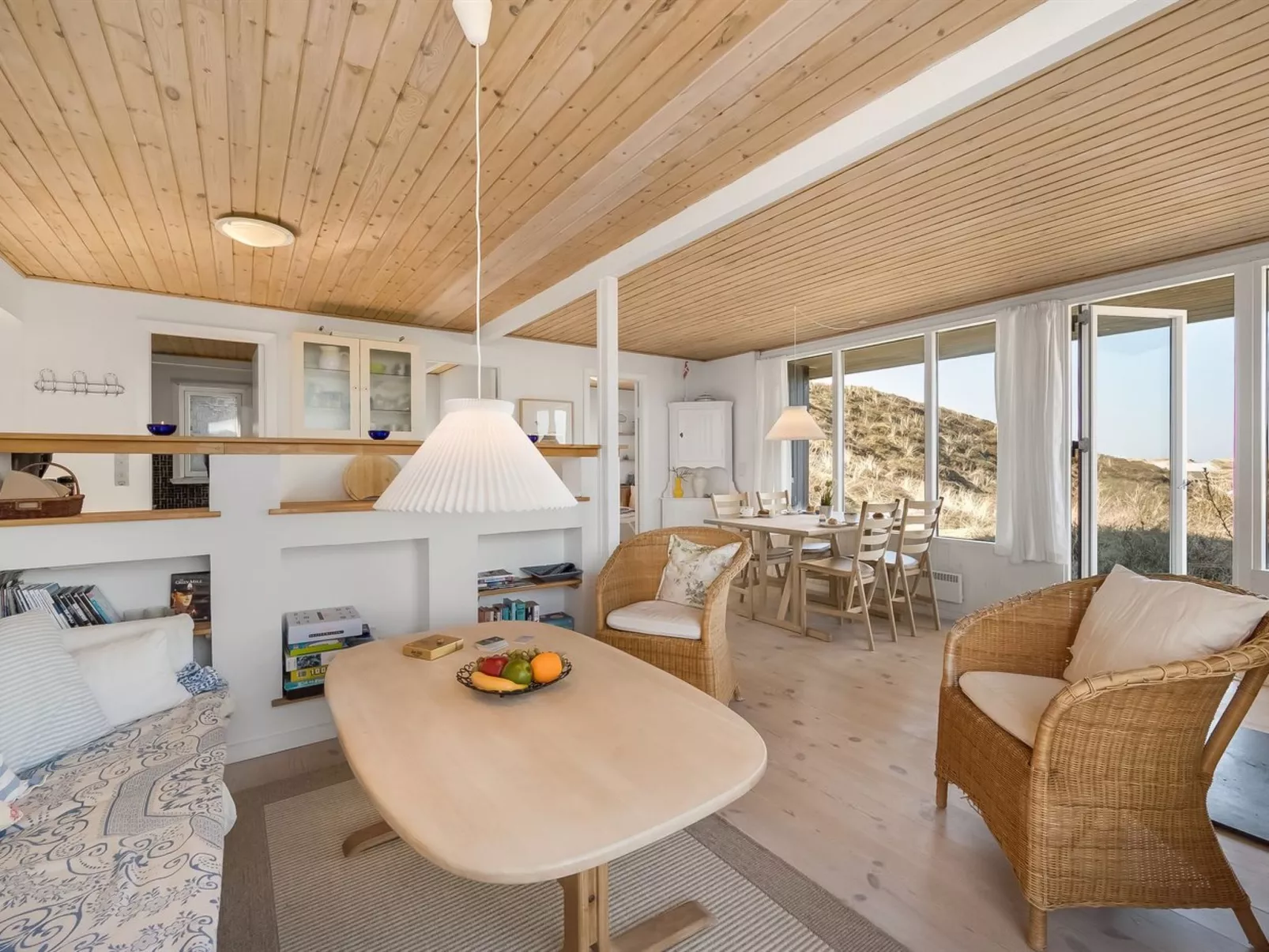 "Vina" - 200m to the fjord-Binnen