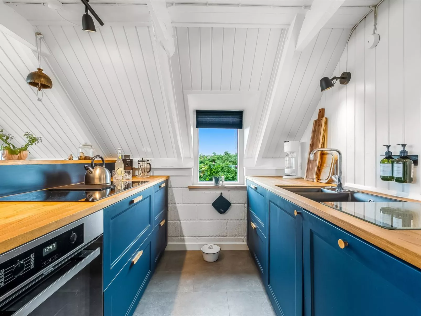 "Hen" - 400m from the sea-Binnen