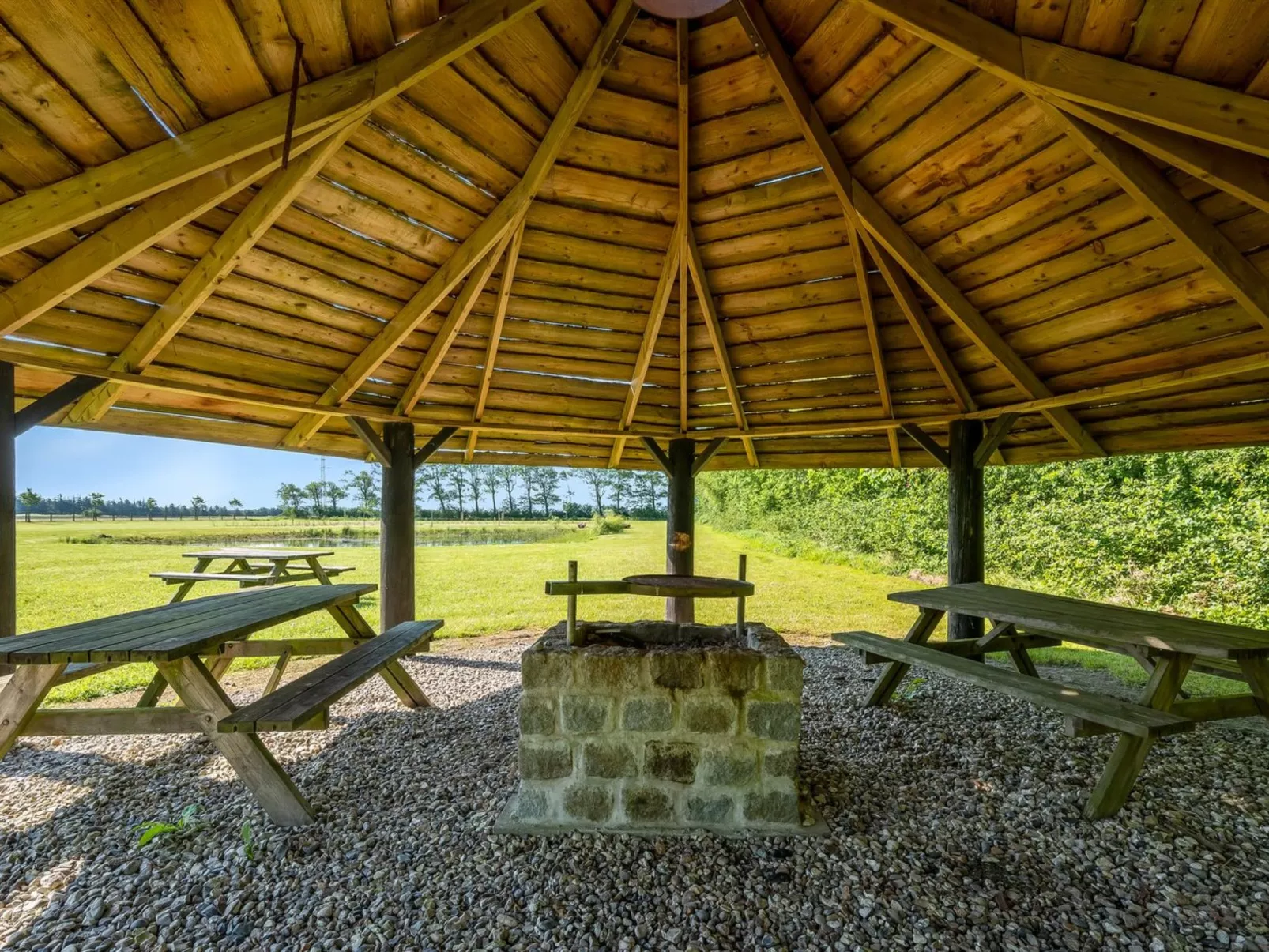 "Eini" - 4.5km from the sea-Buiten