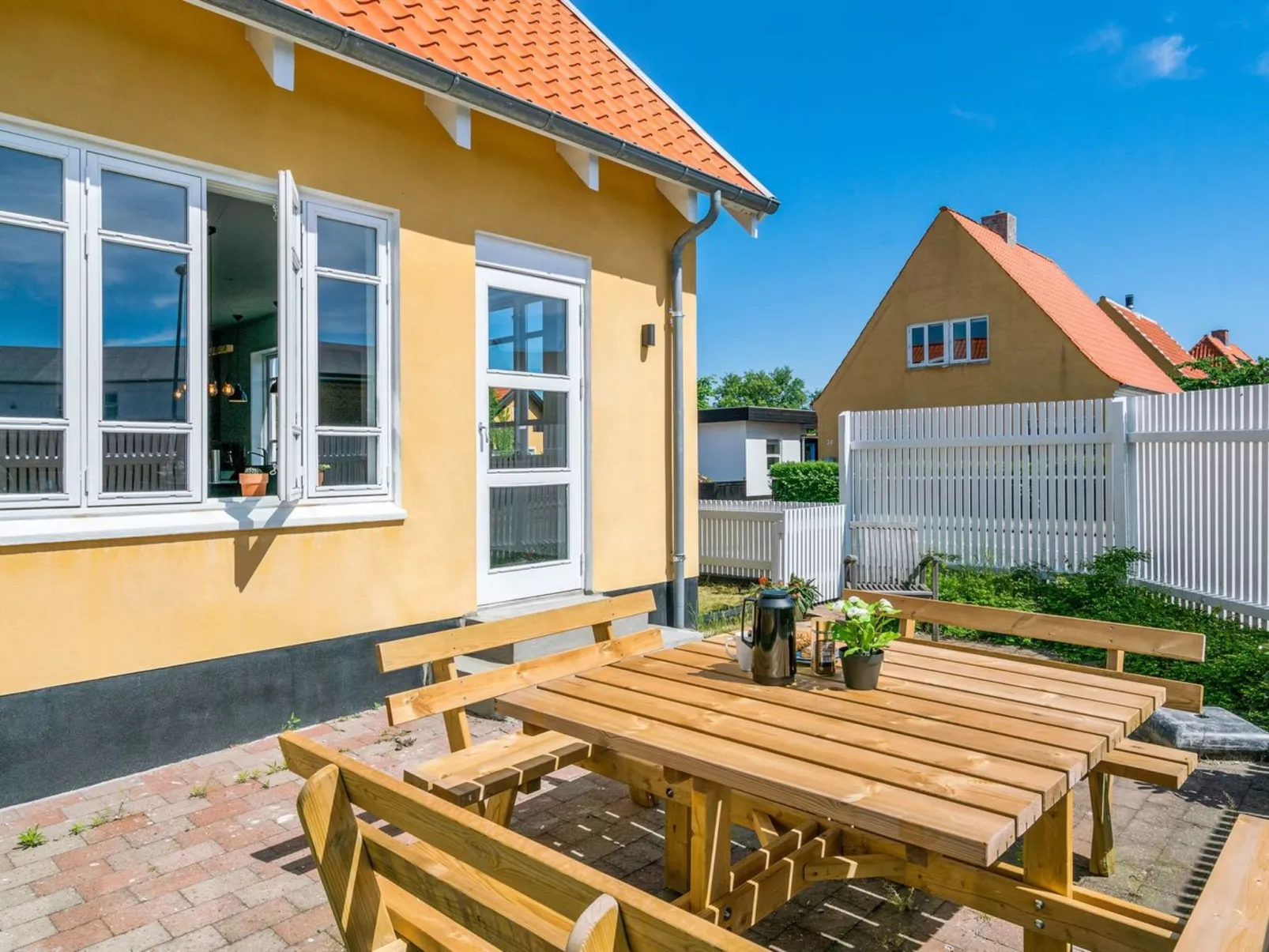 "Sölve" - 900m from the sea-Buiten