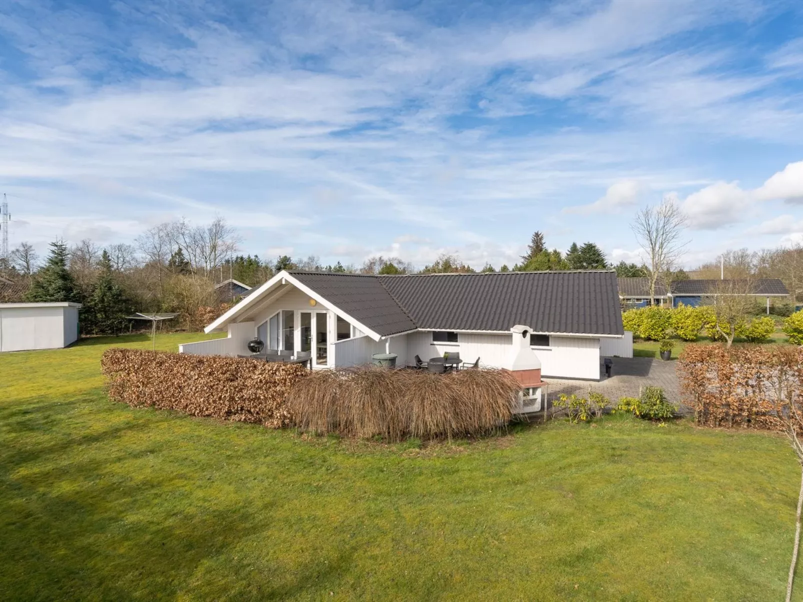 "Edvardsine" - 12km from the sea-Buiten