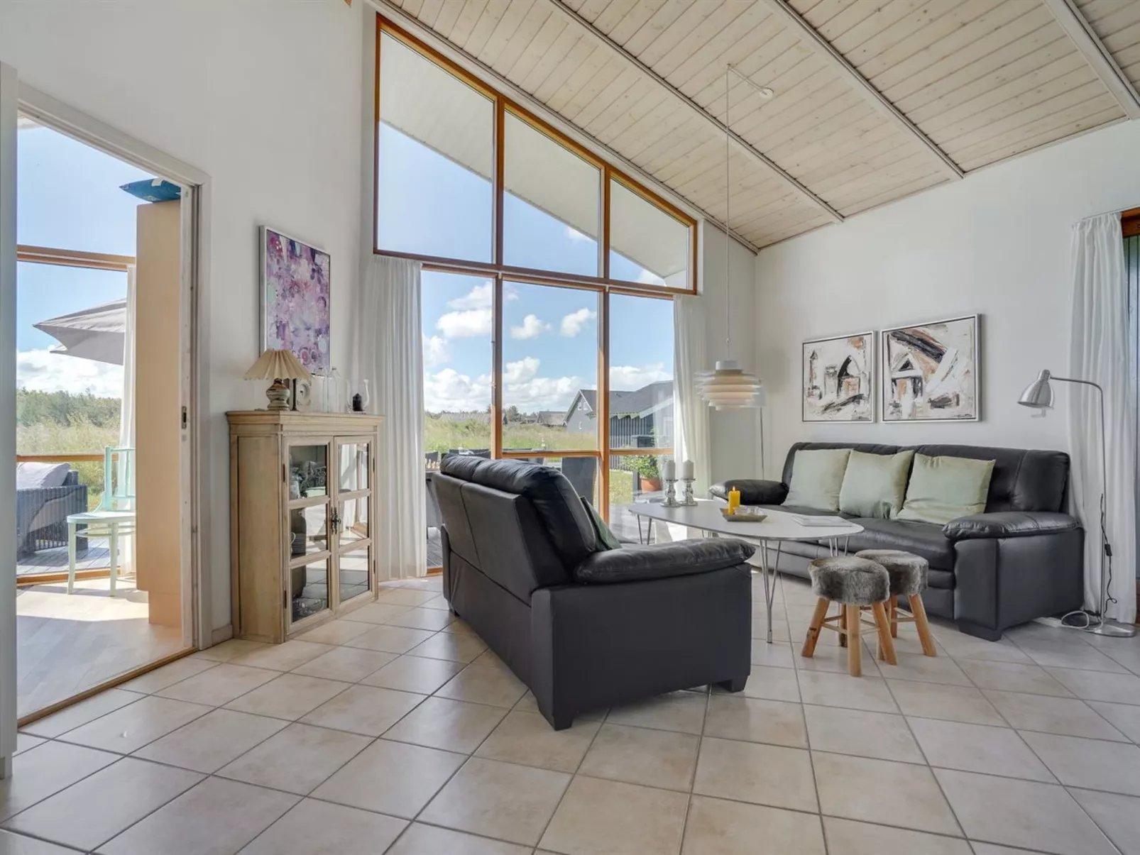 "Gudmunda" - 200m to the fjord-Binnen