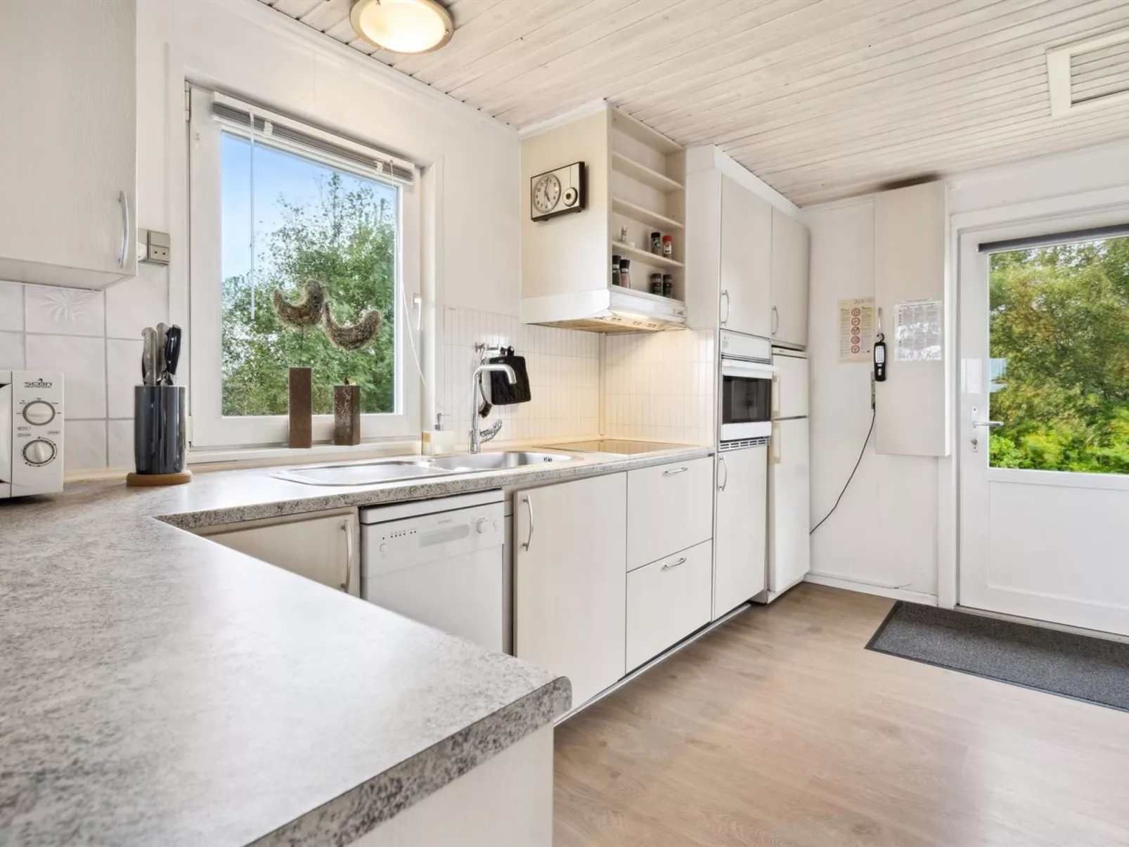 "Swana" - 550m from the sea-Binnen