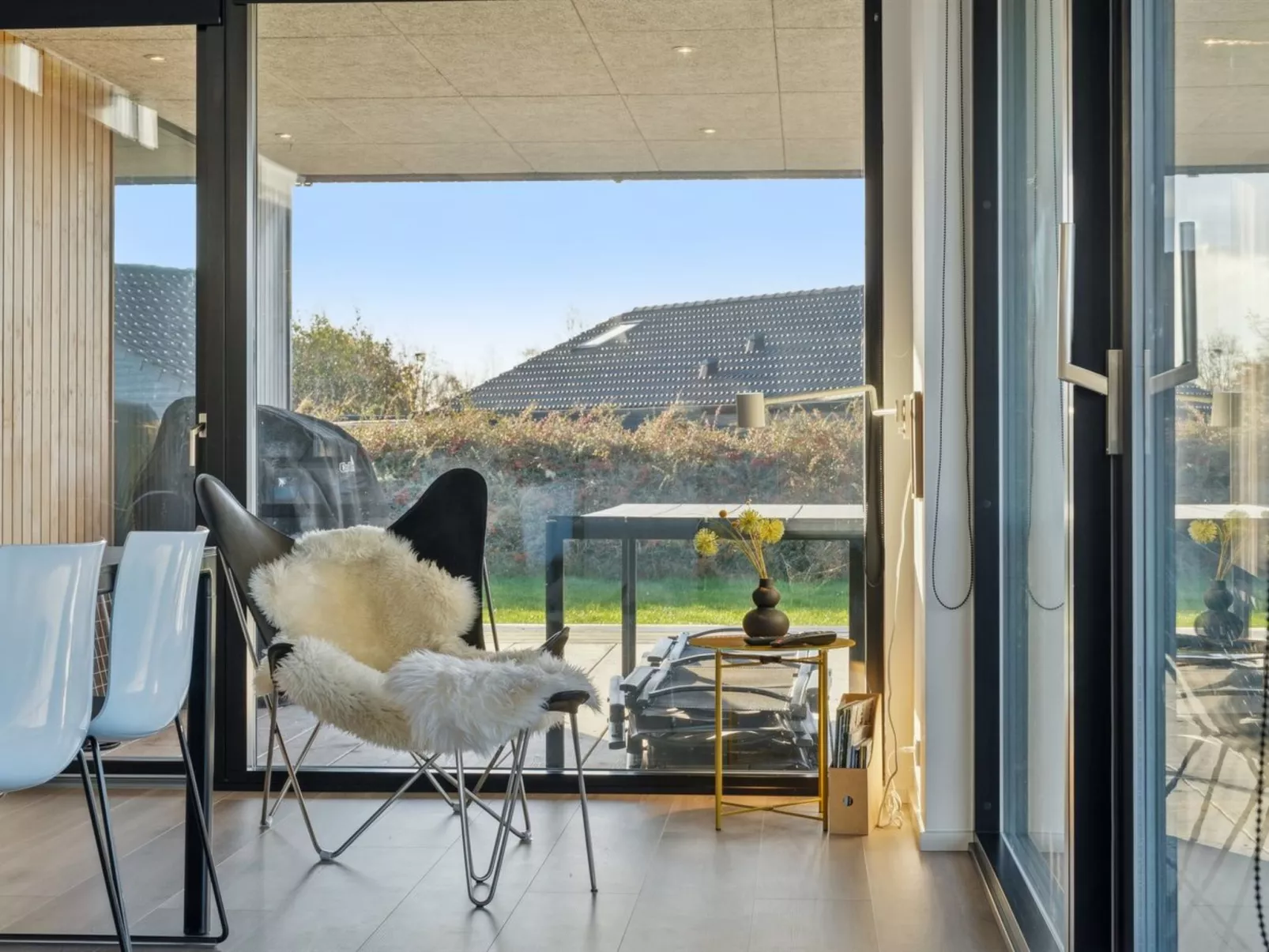 "Malfred" - 500m from the sea-Binnen