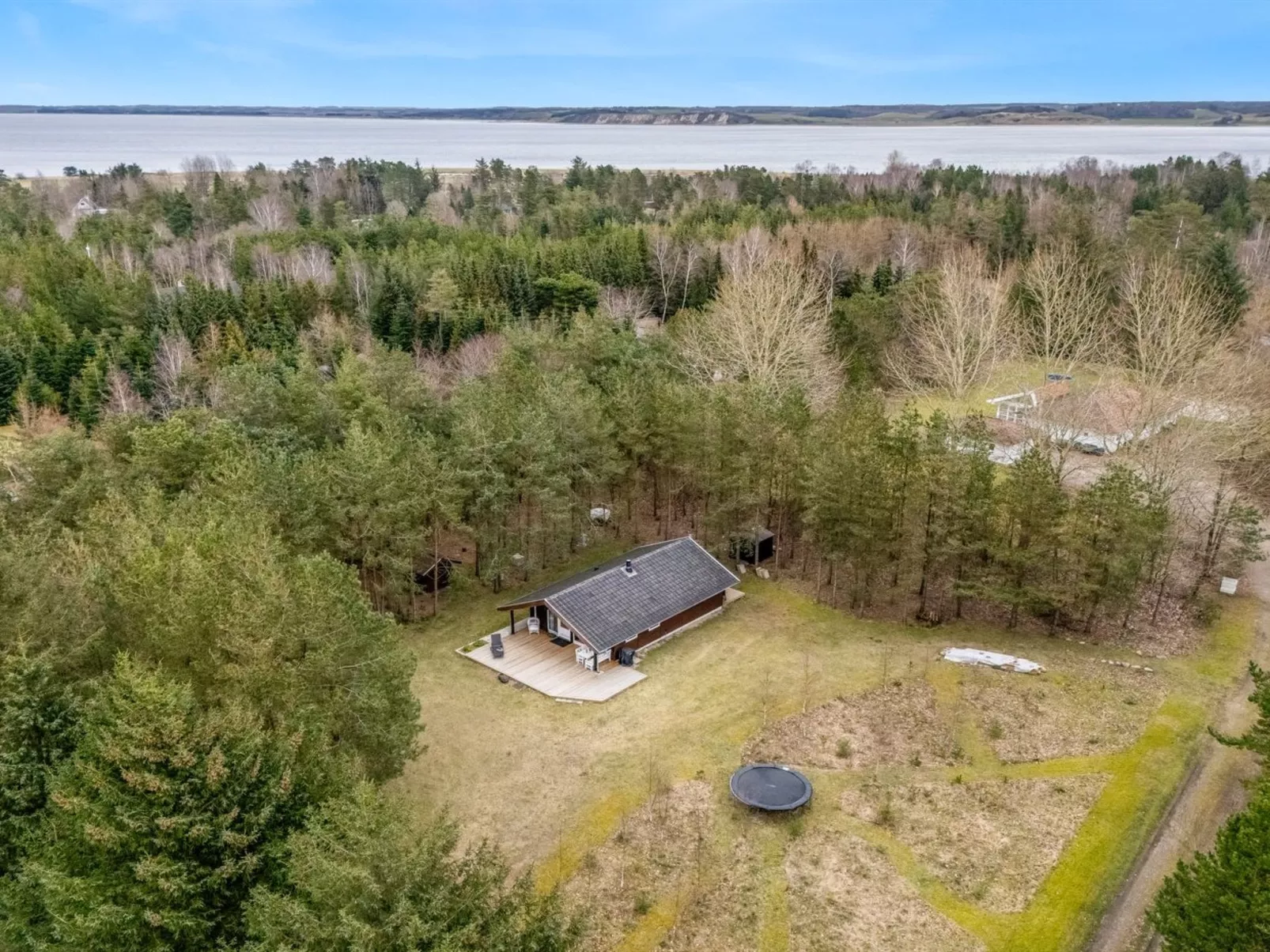 "Aman" - 700m to the fjord-Buiten