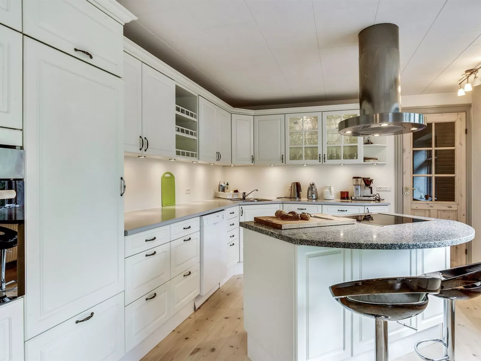 "Sophia" - 8km from the sea-Binnen