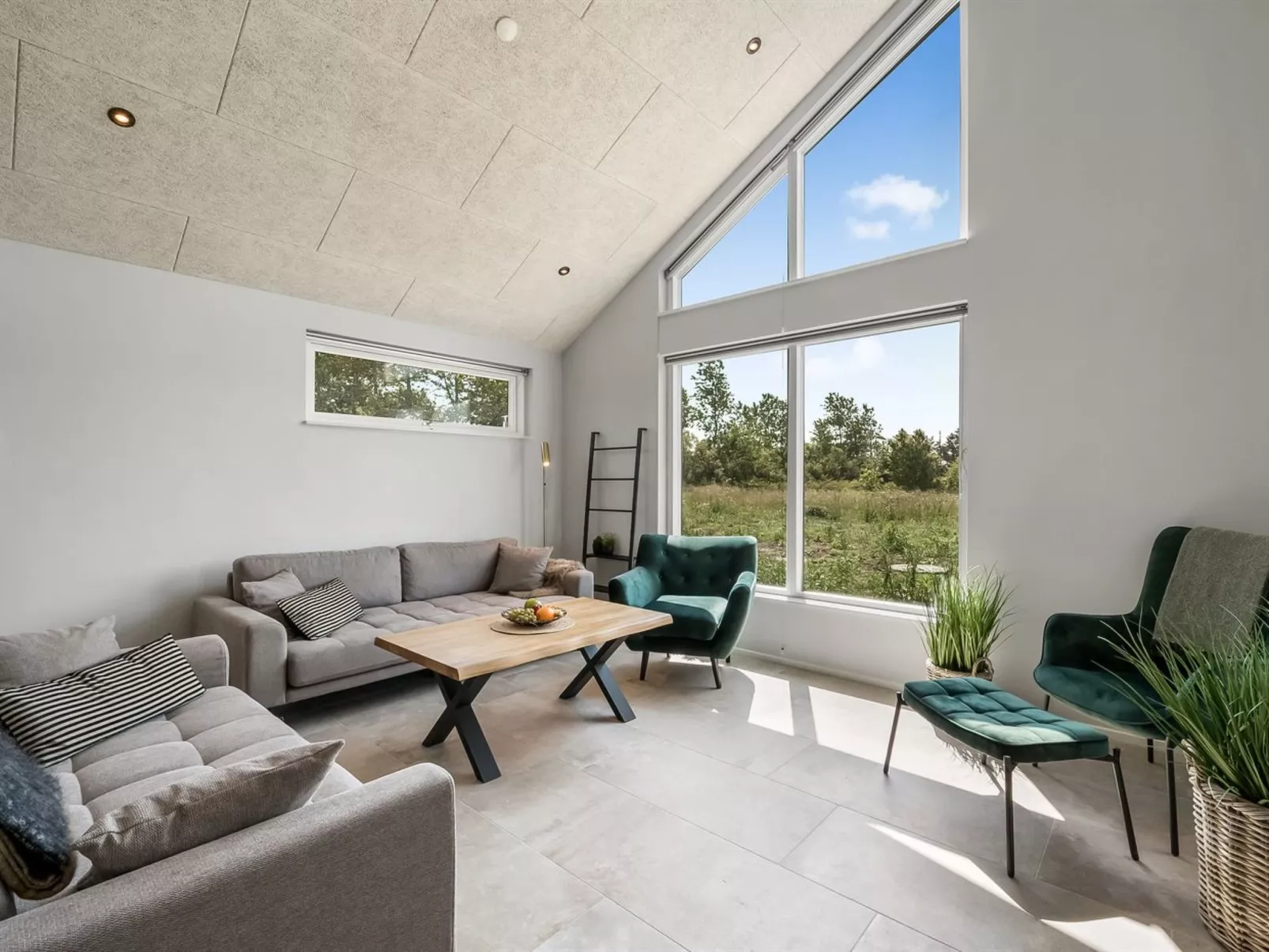 "Måns" - 500m to the fjord-Binnen