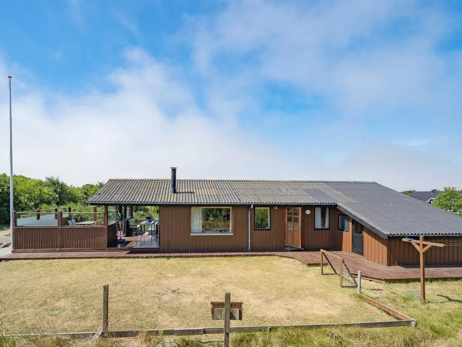 "Frigga" - 400m from the sea-Buiten