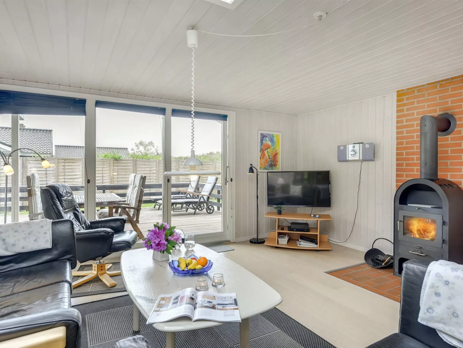 "Hildegarde" - 900m from the sea-Binnen