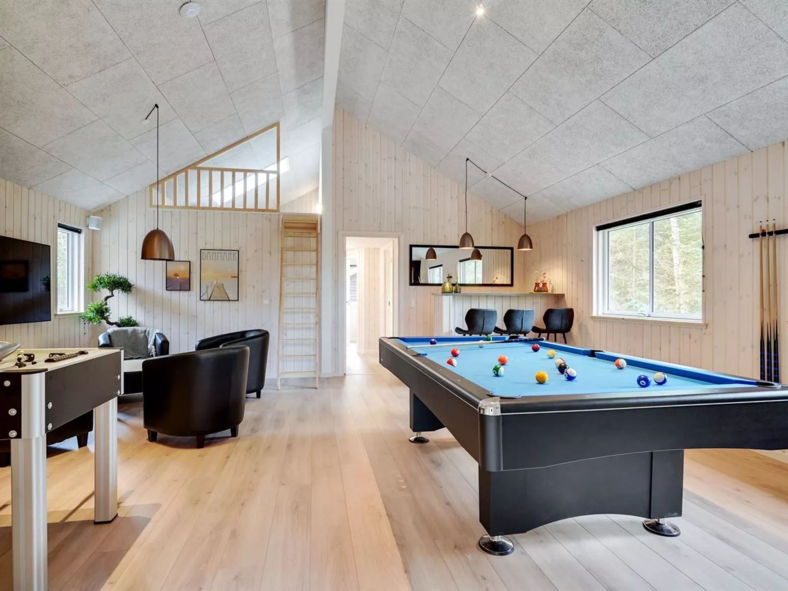 "Jorn" - 75m from the sea-Binnen