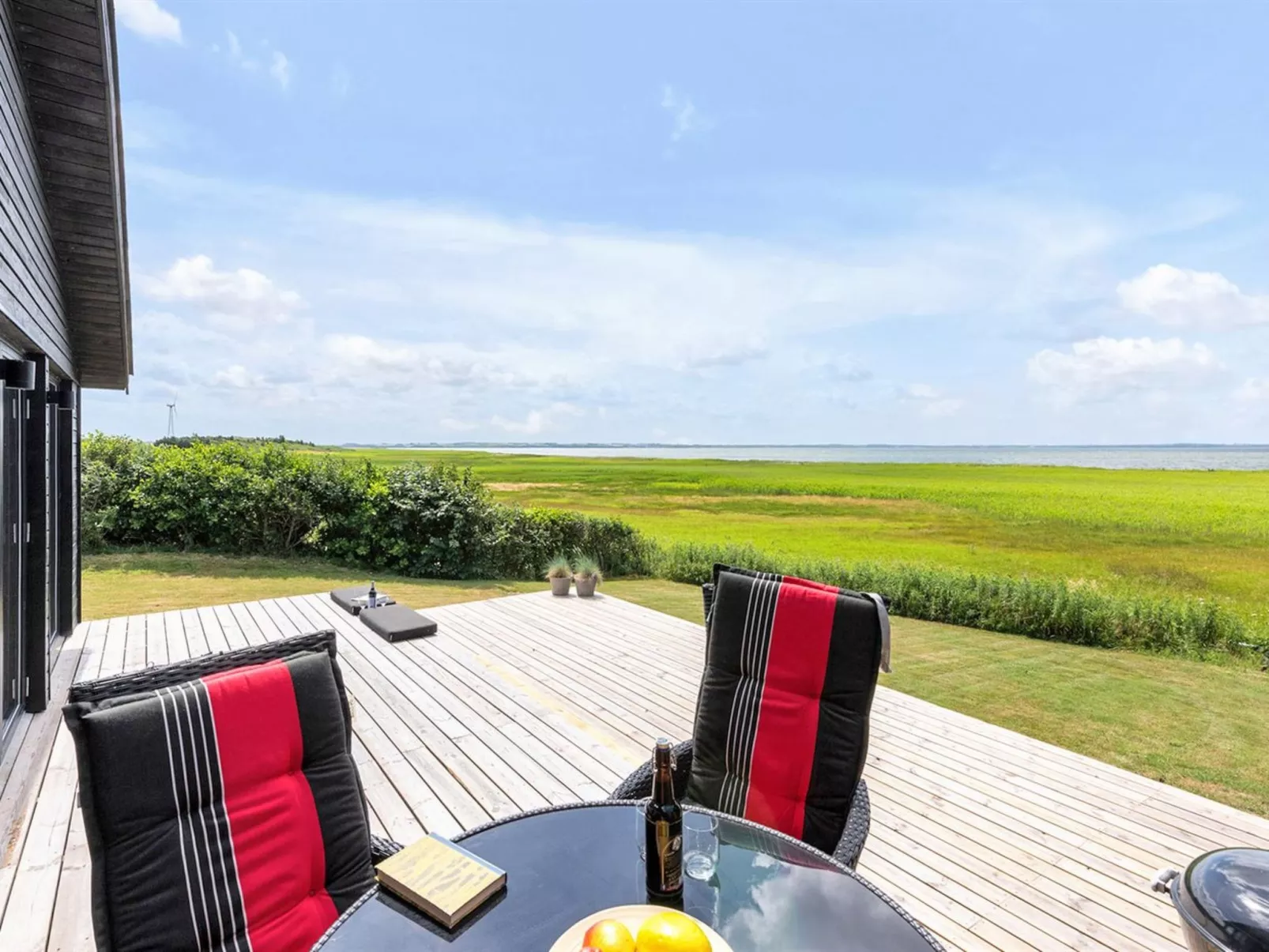 "Aslag" - 150m to the fjord-Buiten