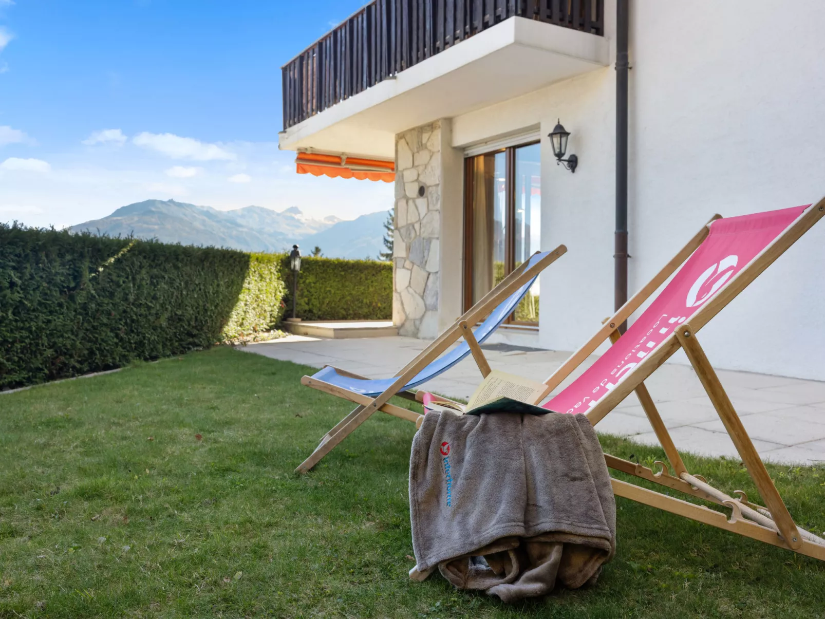 Marigny Dent-Blanche 9-8-Buiten