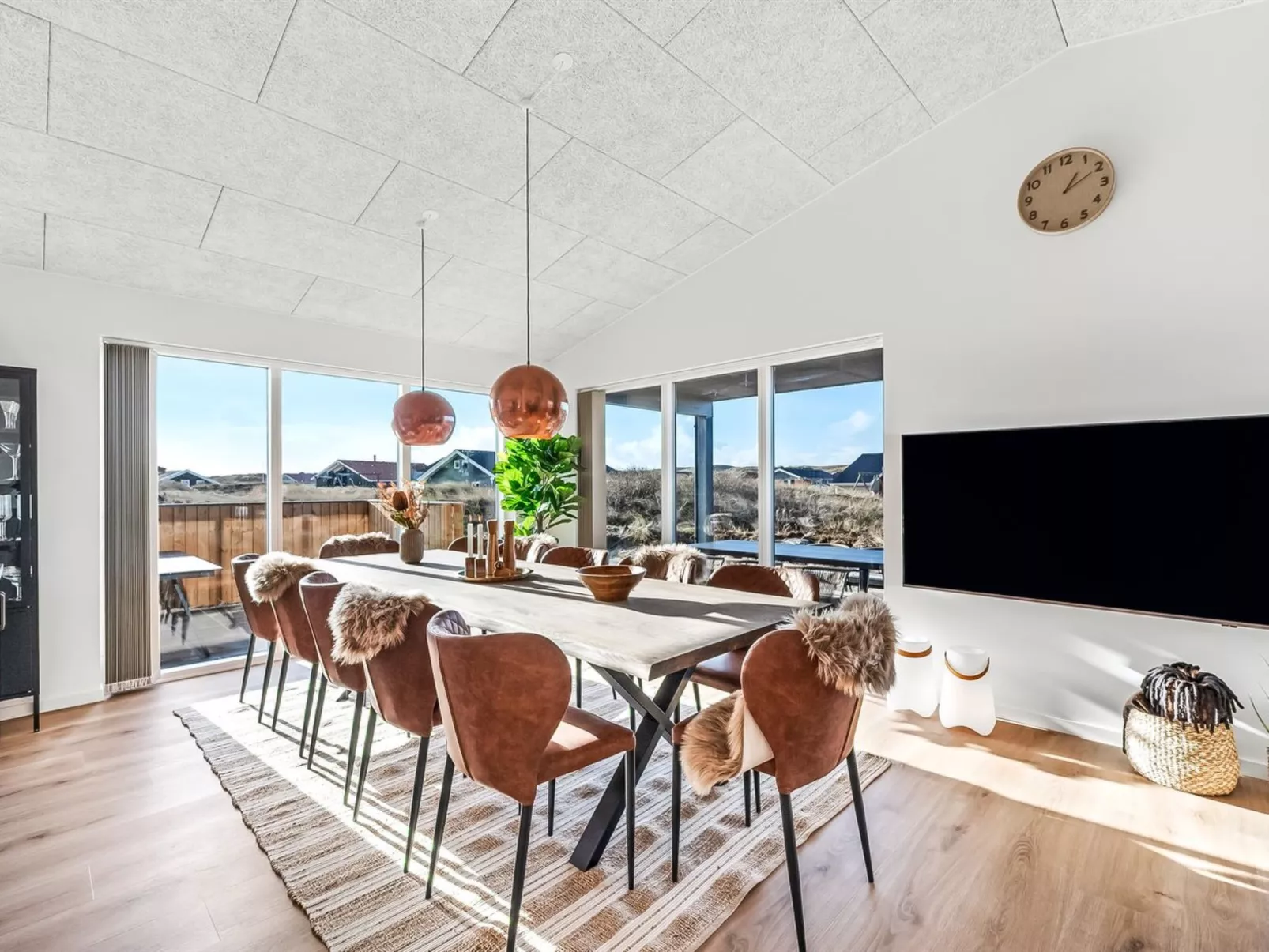 "Waldar" -  from the sea-Binnen