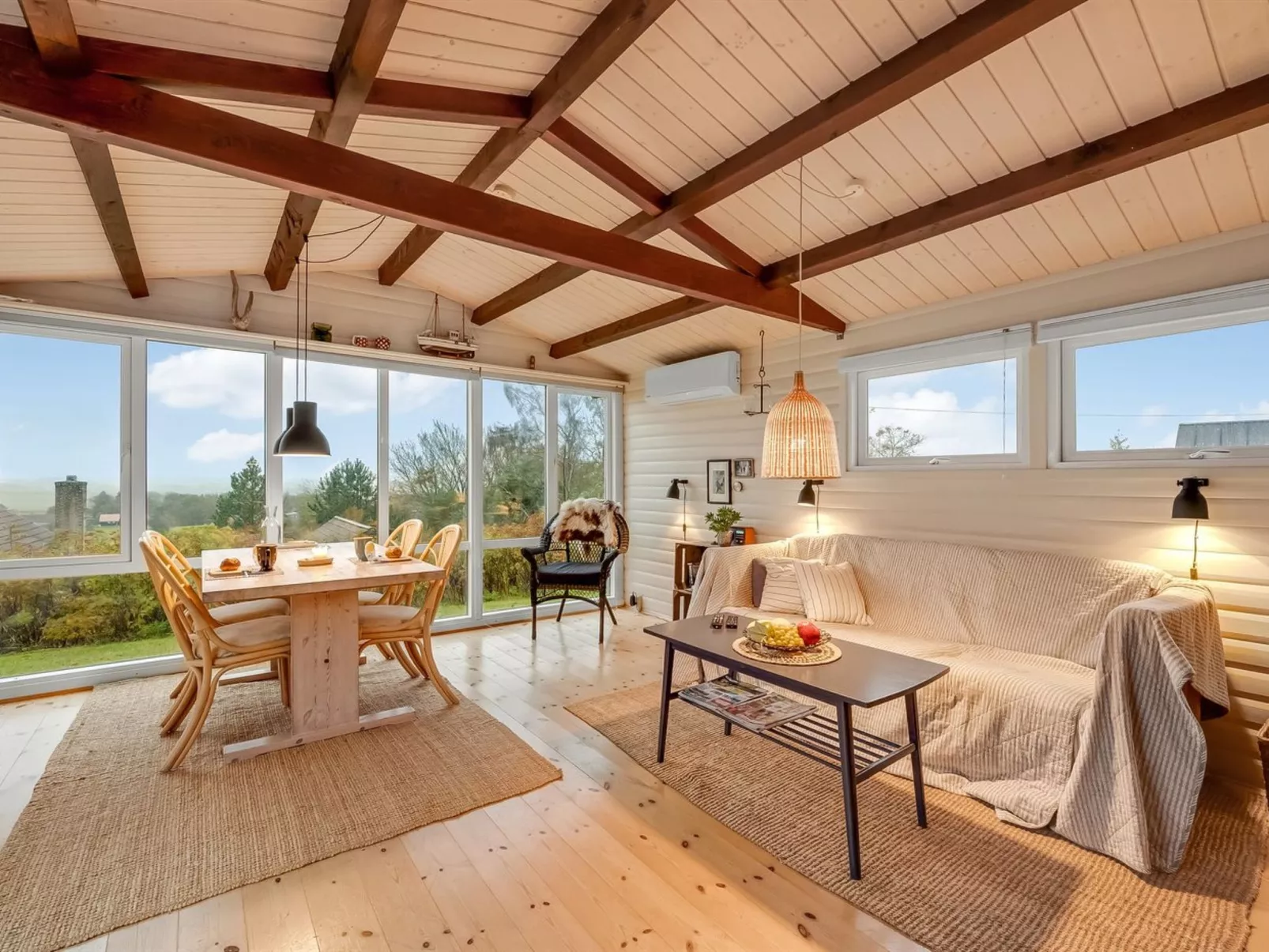 "Dimo" - 300m to the fjord-Binnen