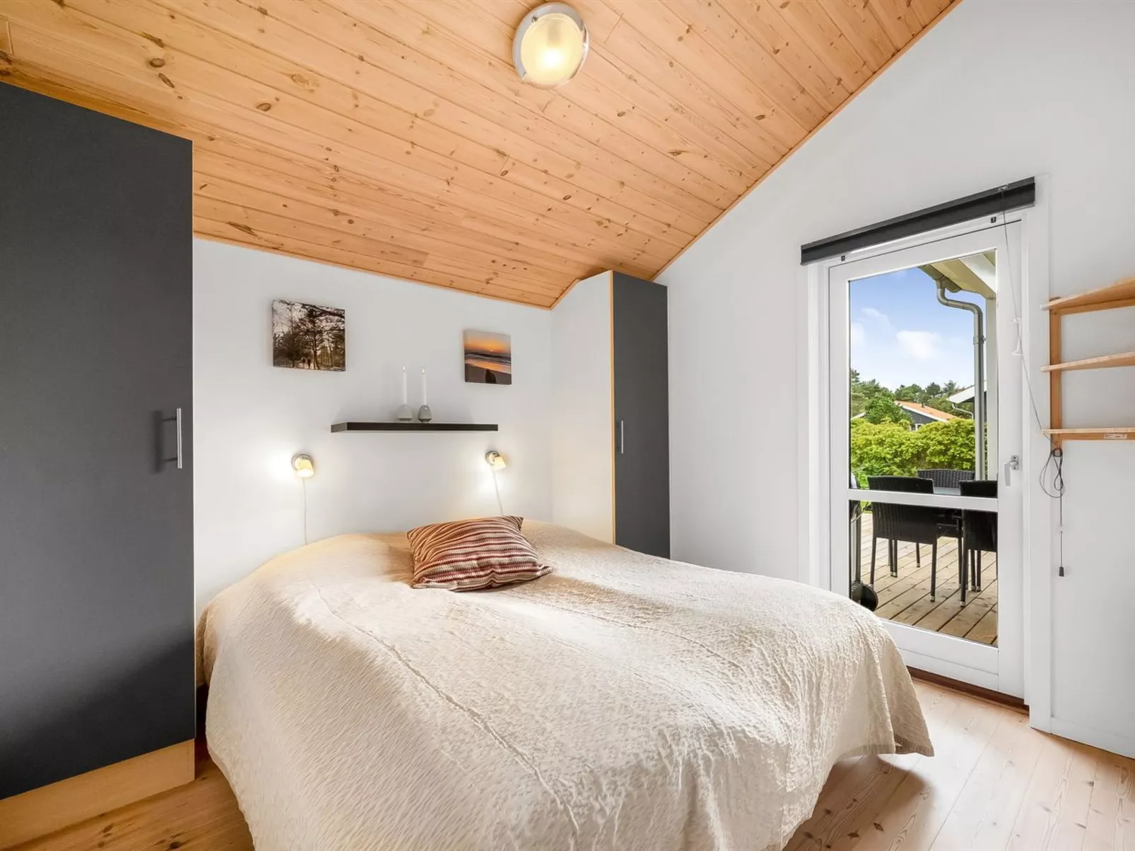 "Sylwia" -  from the sea-Binnen