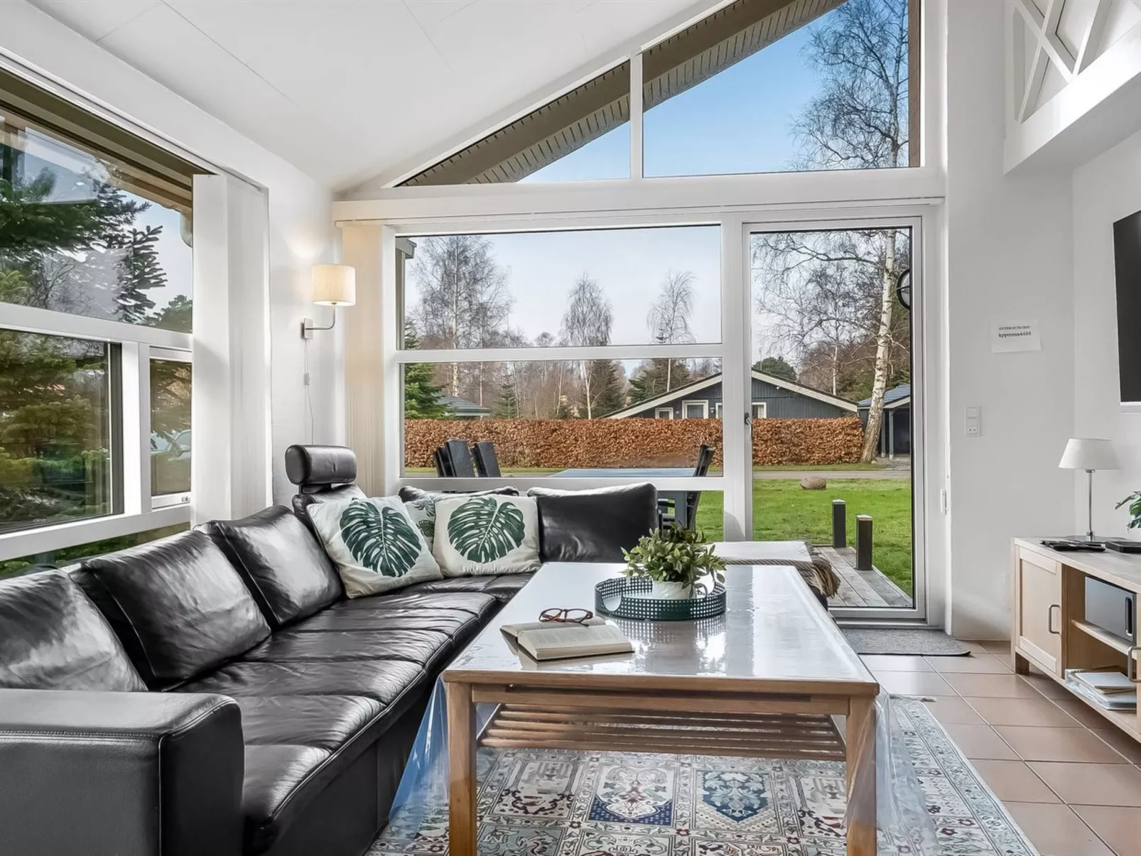 "Tovi" - 600m from the sea-Binnen