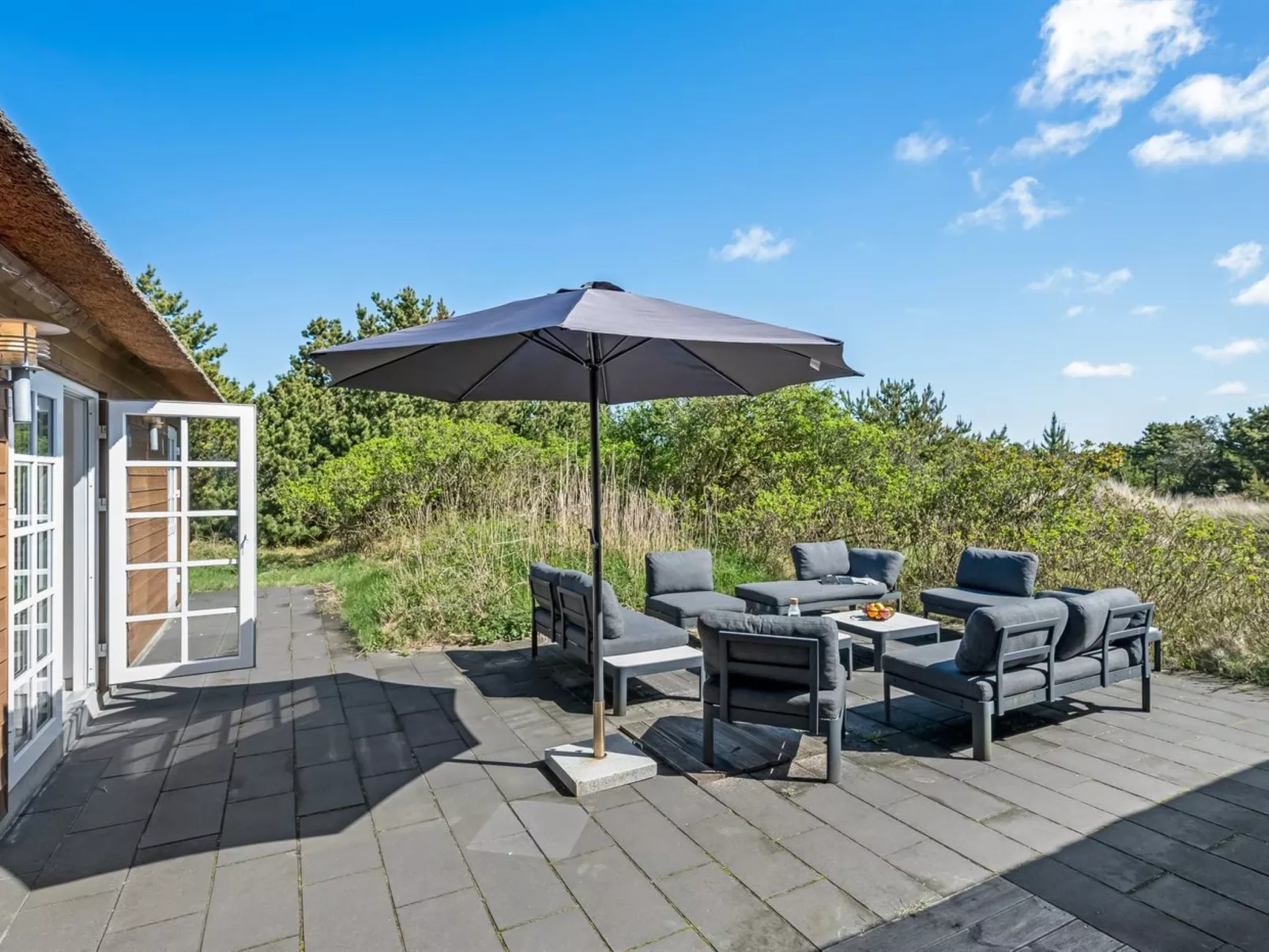 "Adia" - 300m from the sea-Buiten