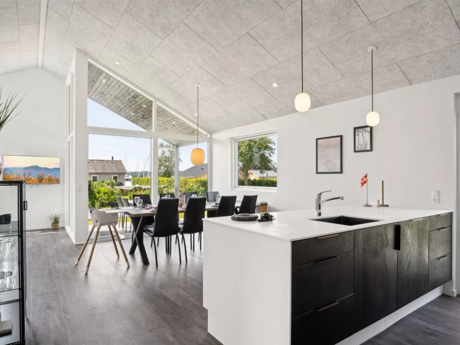 "Henryk" - 75m from the sea-Binnen