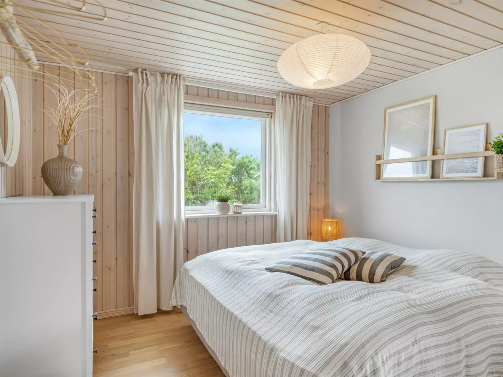 "Gedda" -  from the sea-Binnen