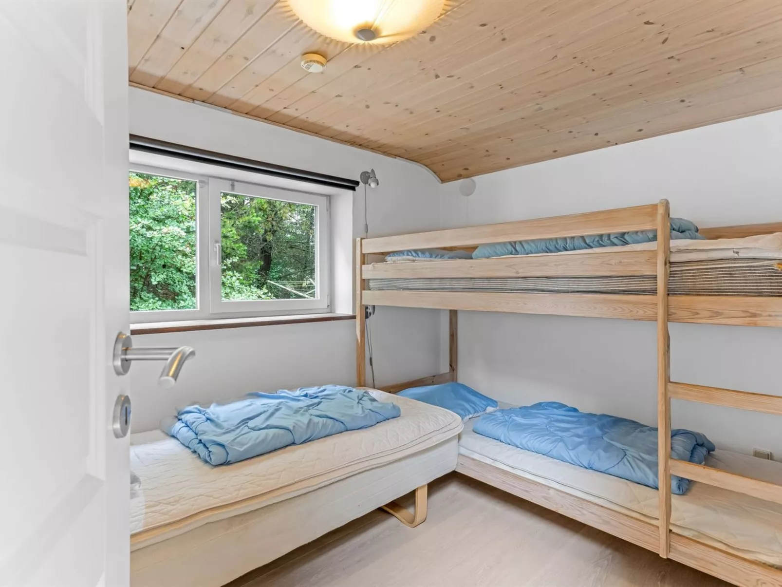 "Samine" - 2km from the sea-Binnen