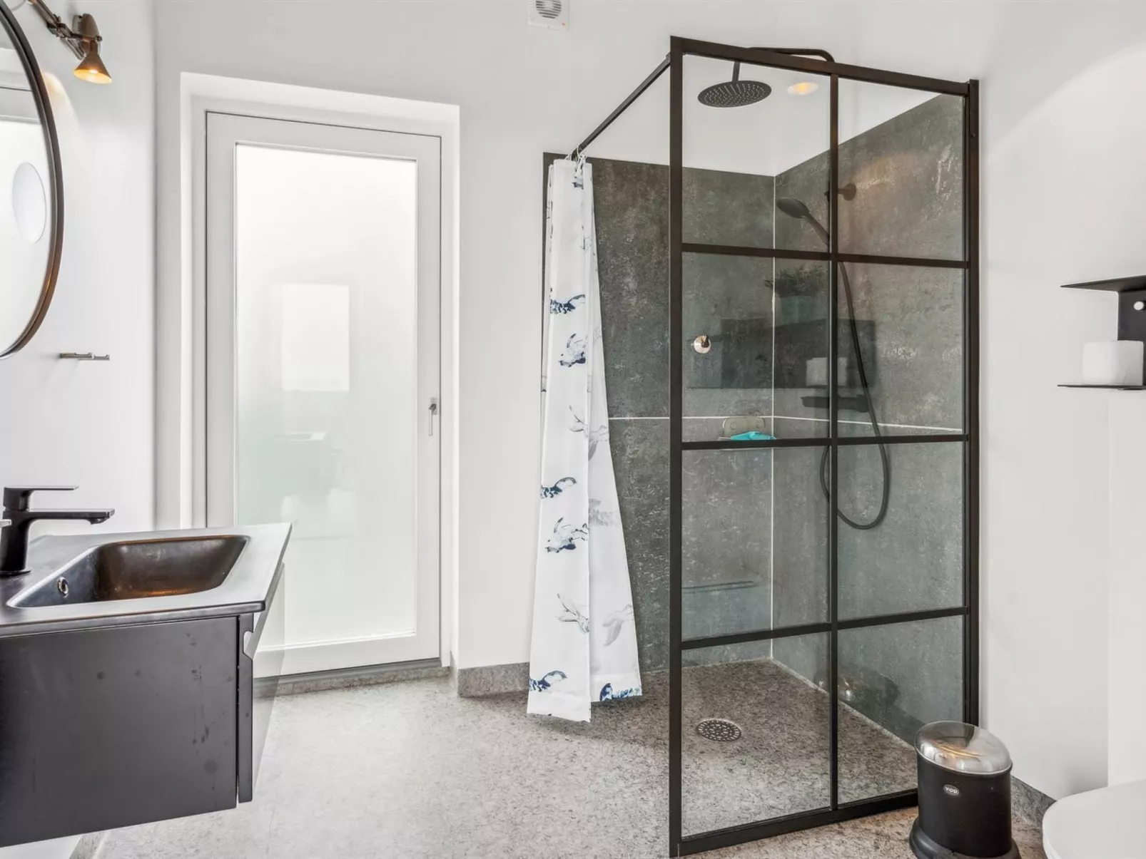 "Susana" - 50m from the sea-Binnen