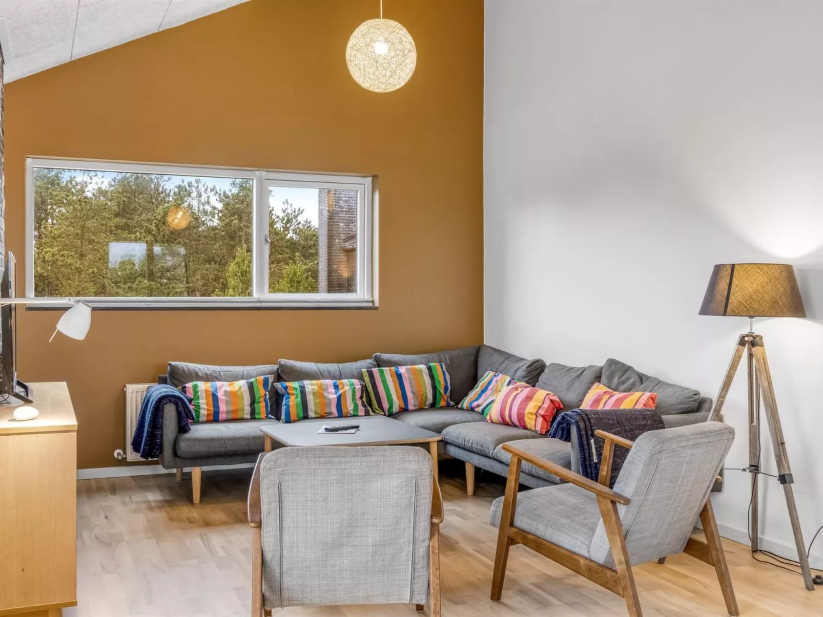 "Hunding" - 2.5km from the sea-Binnen