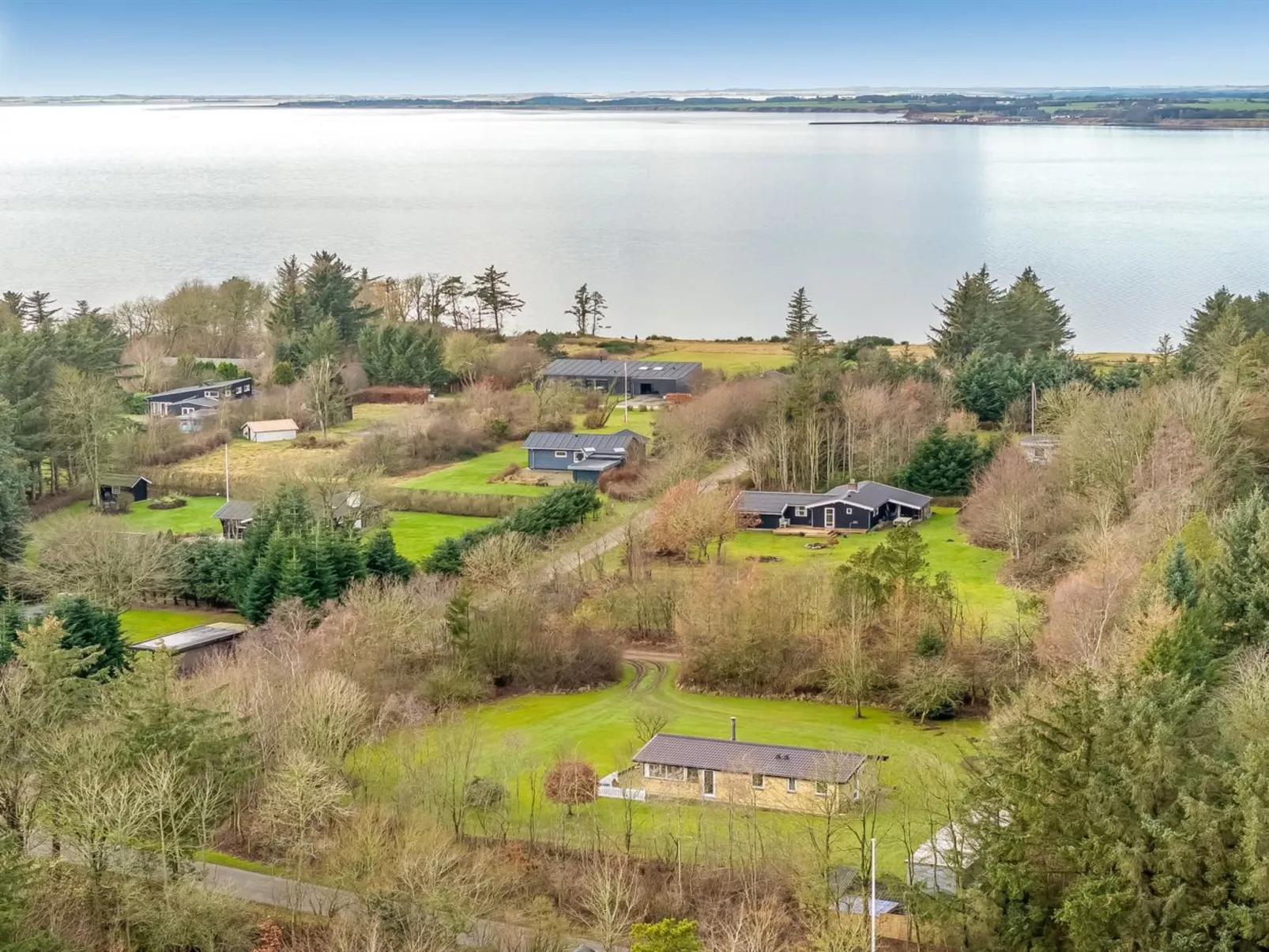 "Marika" - 400m to the fjord-Buiten