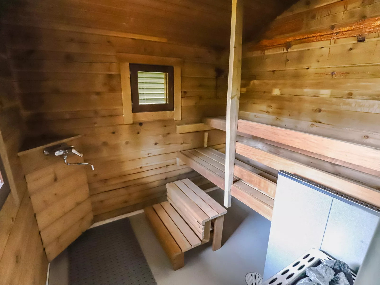 Rukan taikavuosselin helmi 8 a-Binnen