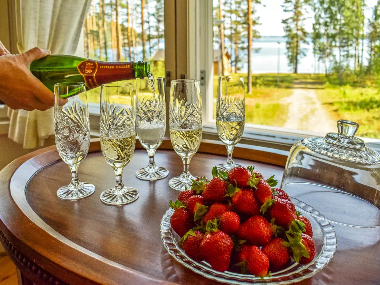 Villa kukkapää-Binnen