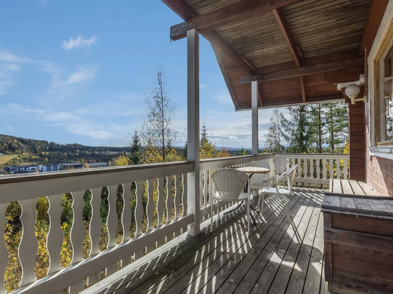 Alppikylä 1a paritalo-Binnen