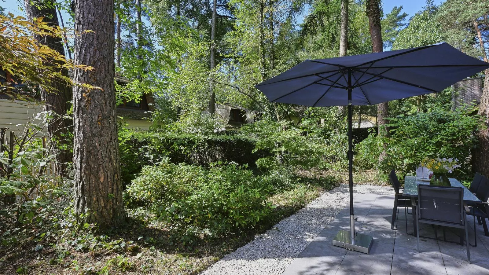 Hoeve Sonnevijver-Tuinen zomer