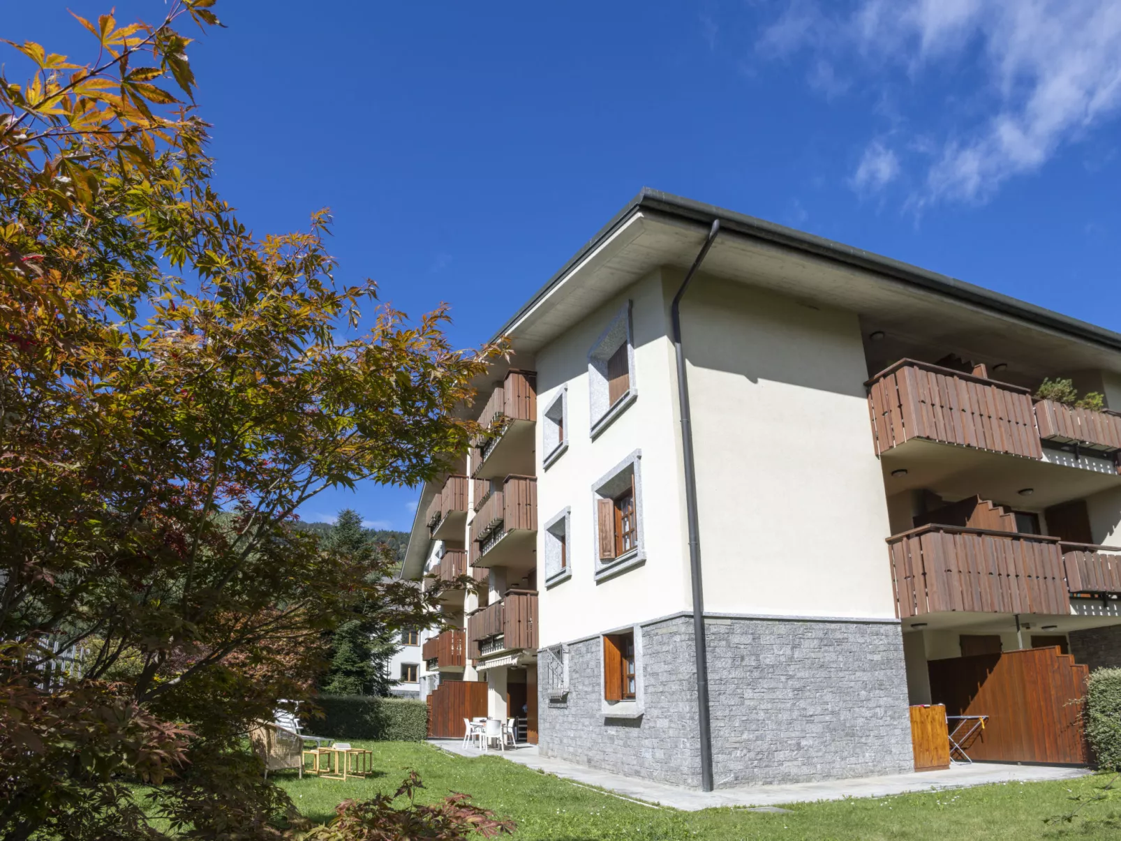 Monte Confinale Garden View-Buiten