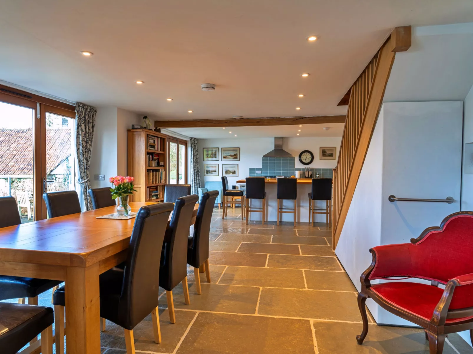 Lower Netherdowns-Binnen