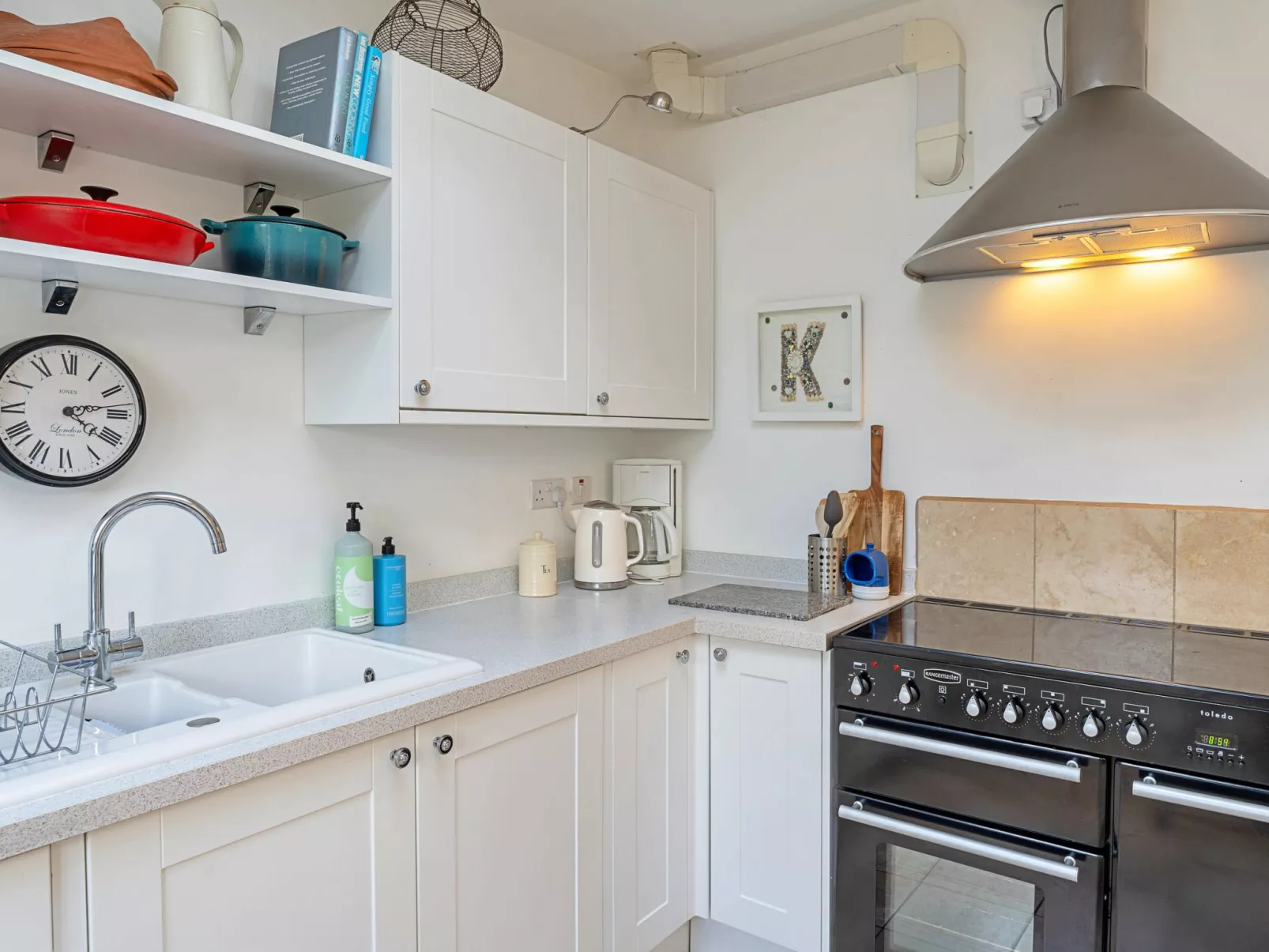 Greenhills Cottage-Binnen