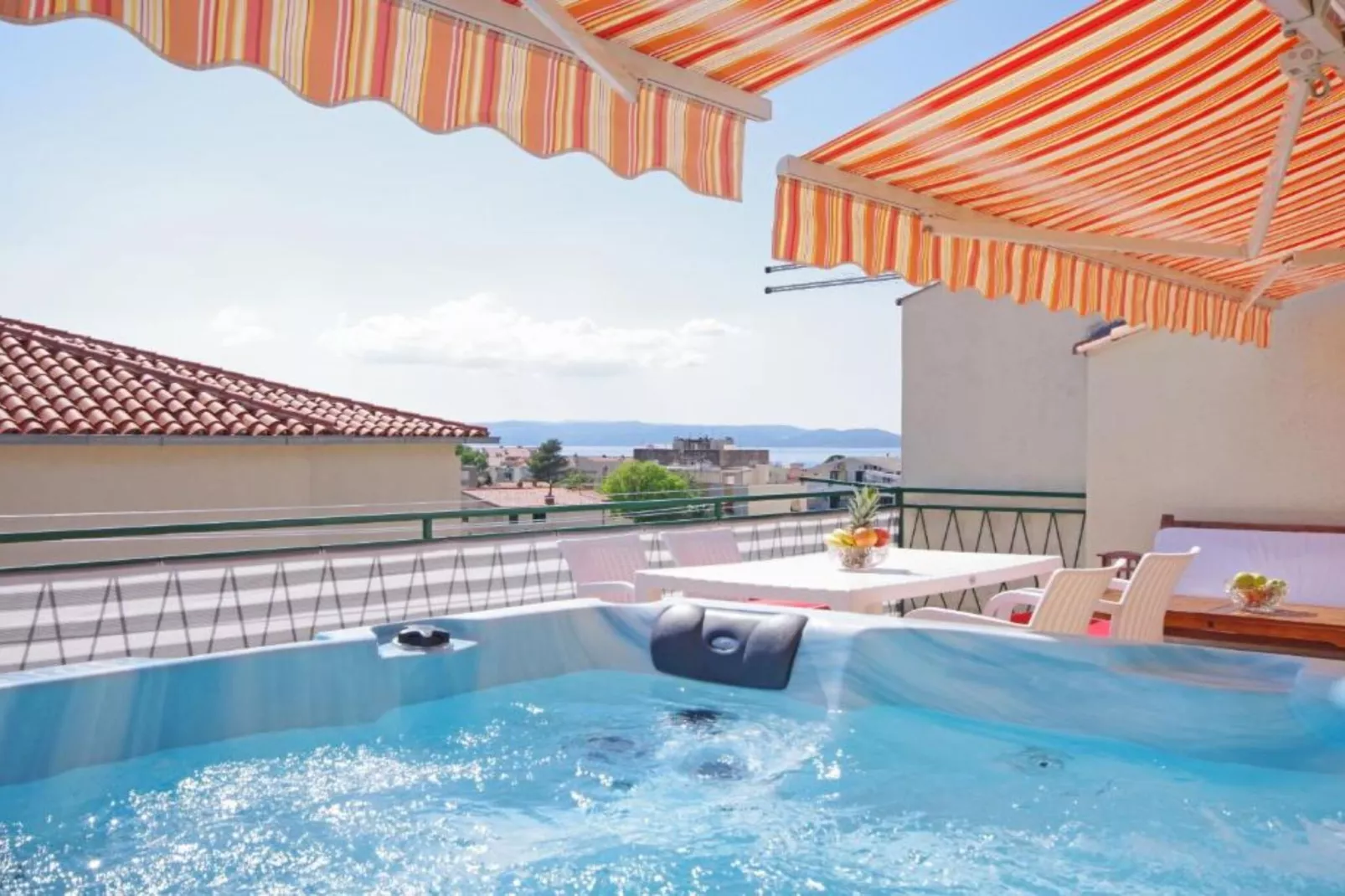 Apartments Ribarević - Three Bedroom Apartment With Terrace and Sea View-Zwembad