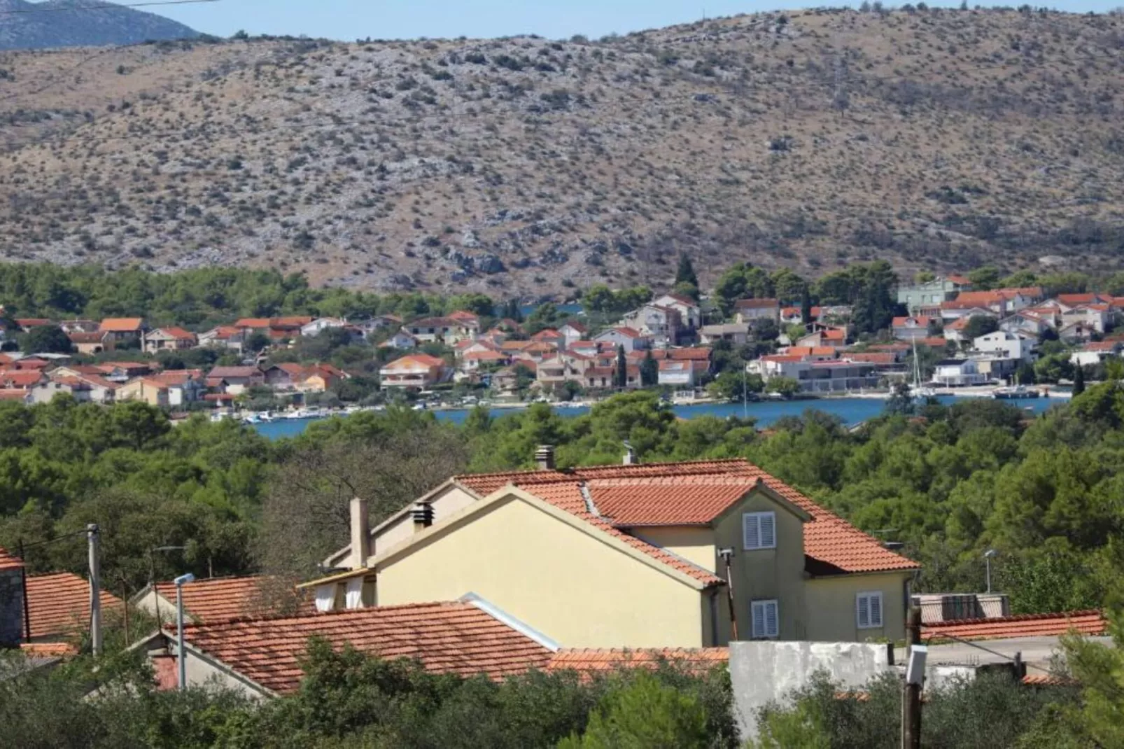 One Bedroom Apartment With Terrace (A1)-Niet-getagd