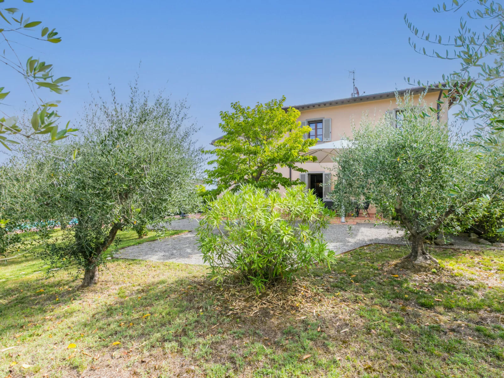 Vecchio Forno-Buiten