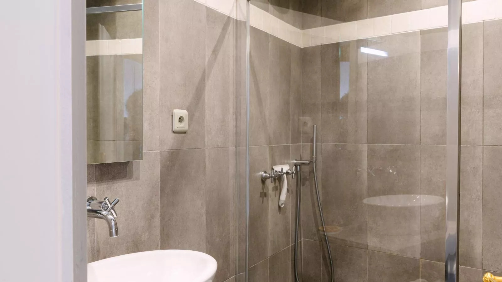 Chateau la Perle-Badkamer