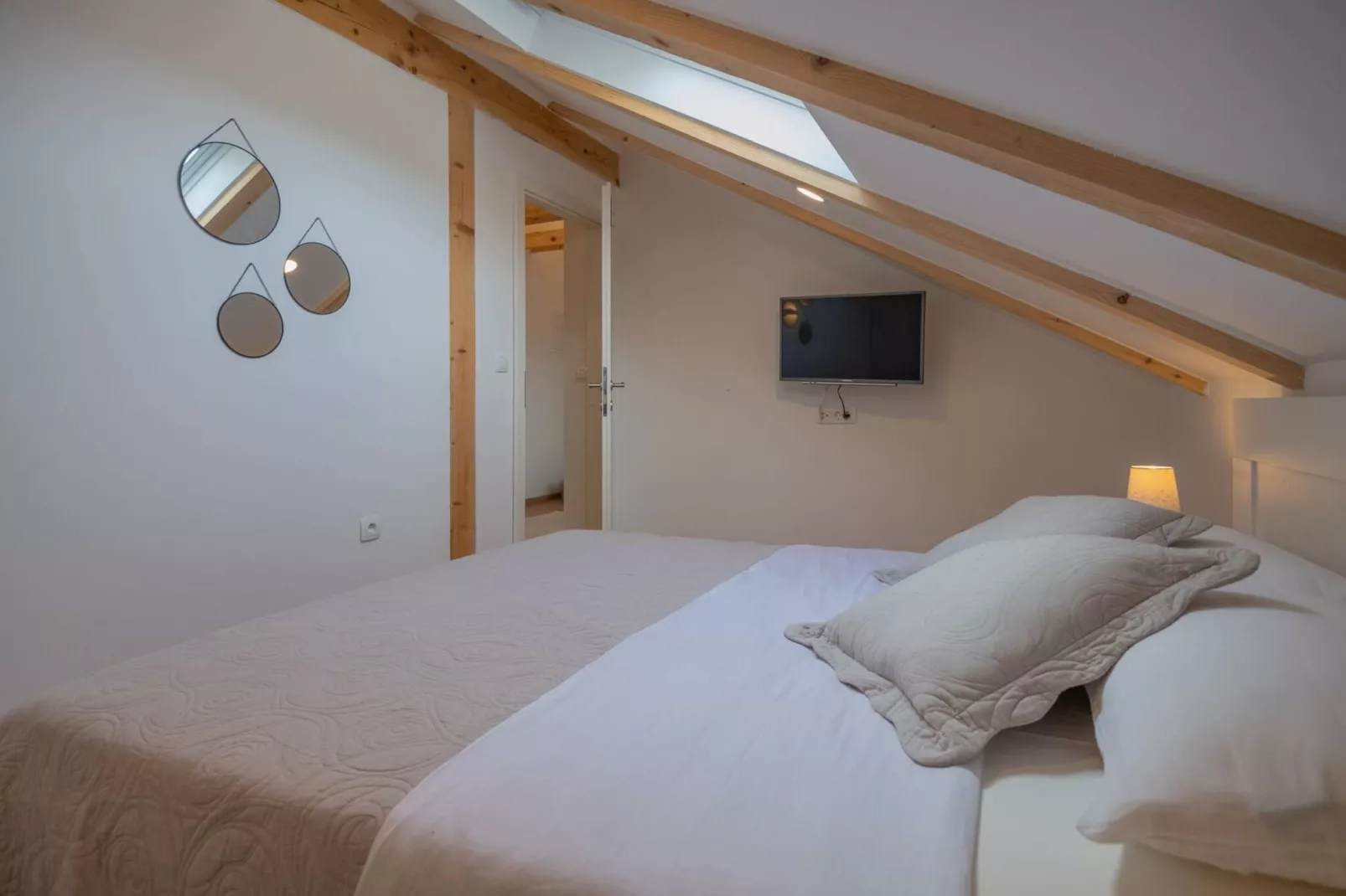 Luxury Villa Prolozac-Slaapkamer