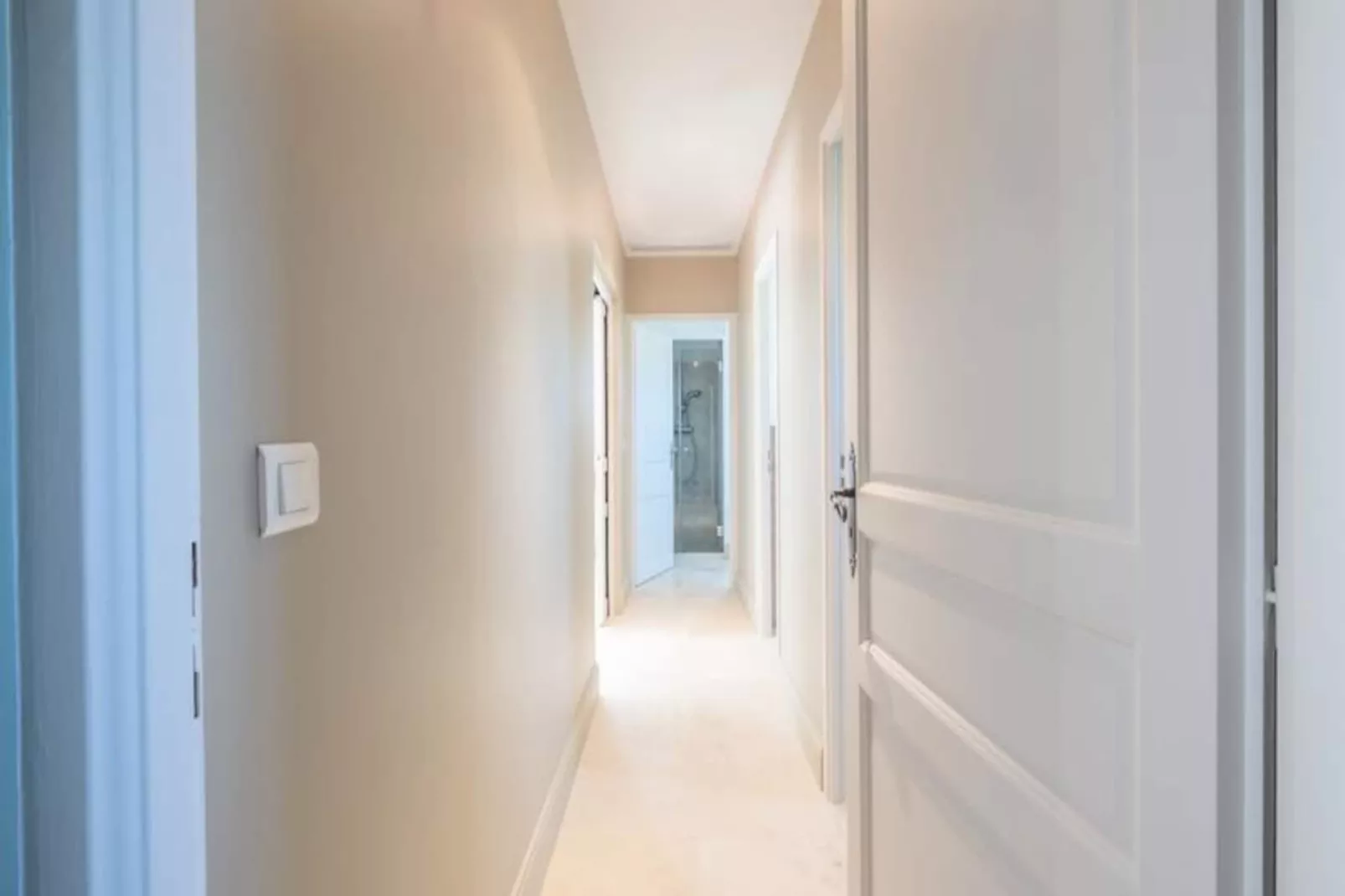 Résidence Bijou De 280m2 Et Piscine à Débordement Au Calme Absolu-Niet-getagd