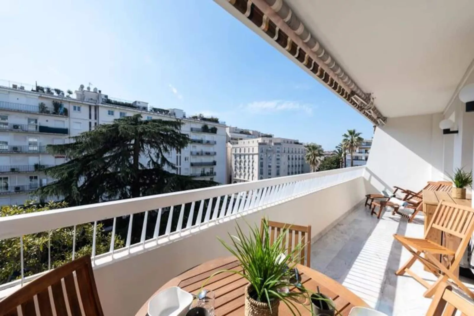 Résidence Grand 2p Rénové Terrasse Cœur De Cannes-Niet-getagd