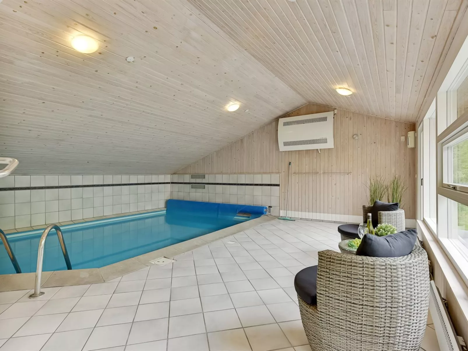 "Ellanor" - 1km from the sea-Buiten